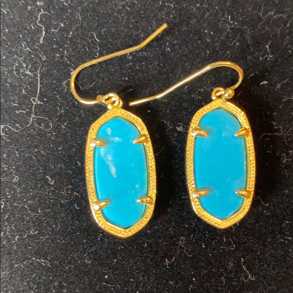 Jewlery - Picture 5 of 5
